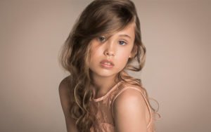 How to Find the Best Model Agency for Your Kids?