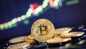 Crypto Exchange Coinbase Falls on Recovering Wall Street